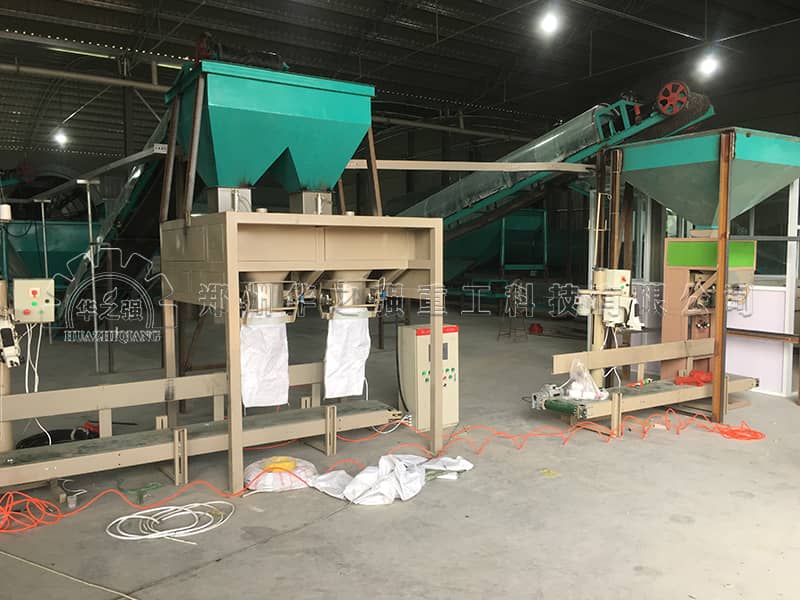 有機(jī)肥設(shè)備新式造粒機(jī)怎樣造粒？?
